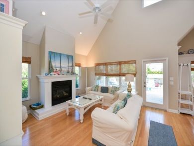 Luxury 3 Bedroom Pool Home on Anna Maria Island-Holmes Beach